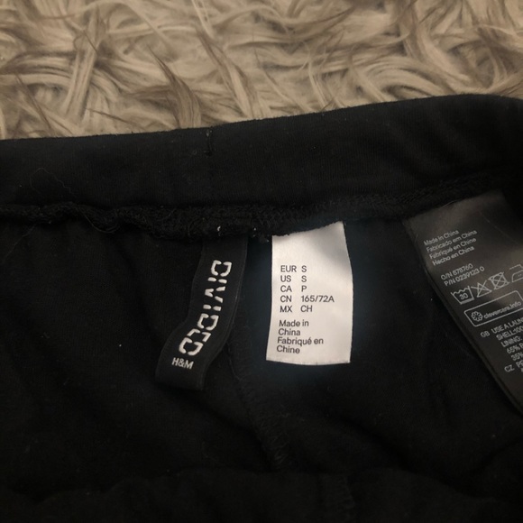 ⭐️Buy 1 get 1 FREE⭐️ Black lace festival shorts - Picture 6 of 6